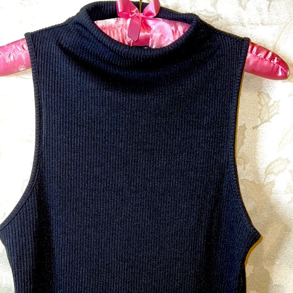 TOP SHOP SLEEVELESS TOP - Picture 2 of 6